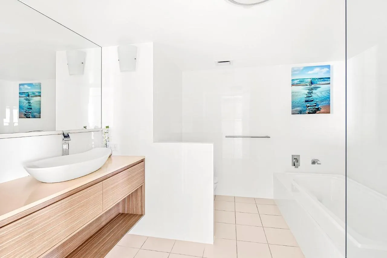 Crown Towers Resort - Private 3 Bedroom Apartment Gold Coast